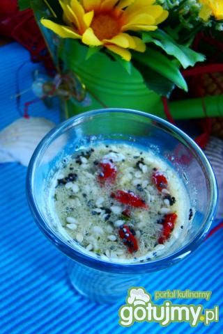 Sos sałatkowy winegret z makiem i sezame