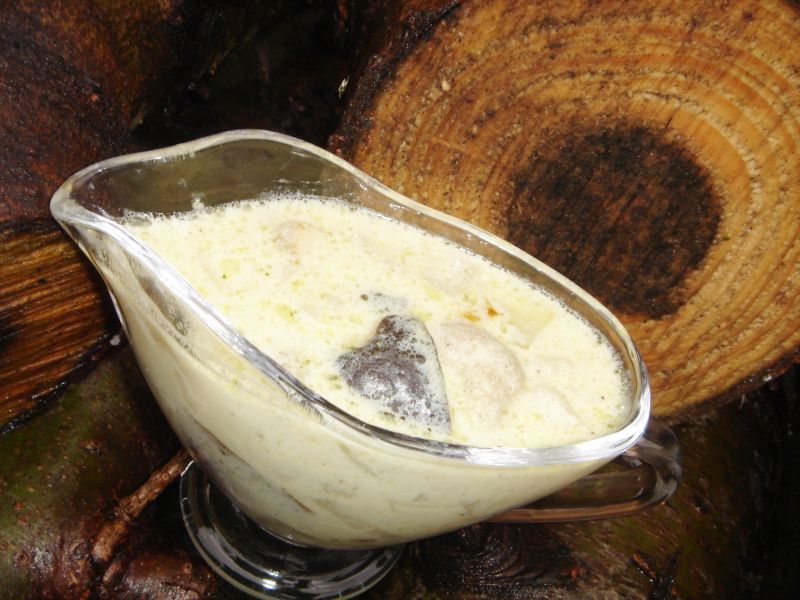 Sos śmietanowo-grzybowy