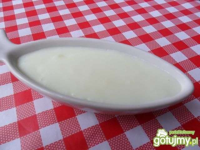 Sos śmietanowo-waniliowy  Sos śmietanowo-waniliowy