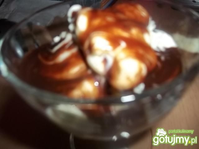 Sos z nutelli do lodów