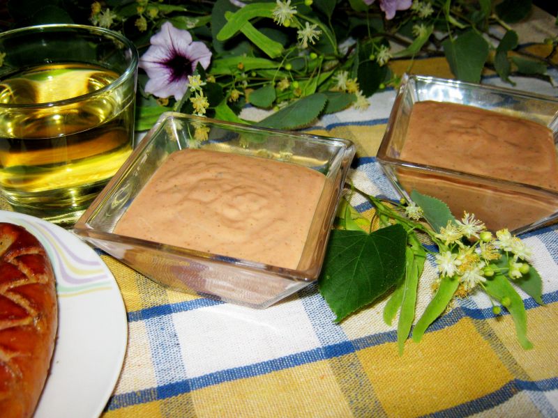 Sos z przyprawą do gyrosa do mięs grillowanych Sos z przyprawą do gyrosa do mięs grillowanych