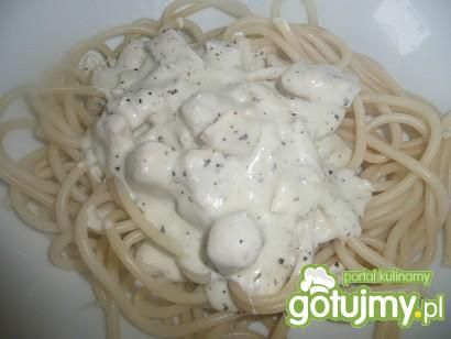 sos z różnymi serami