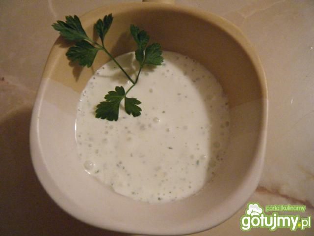 Sos z sera twarogowego z miętą 