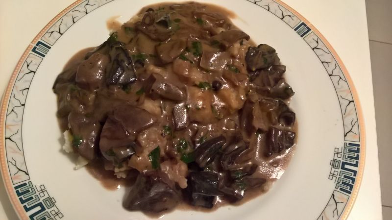 Sos z suszonych grzybów