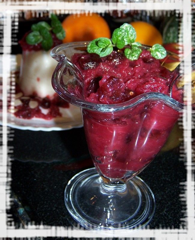 Sos żurawinowy do deserów