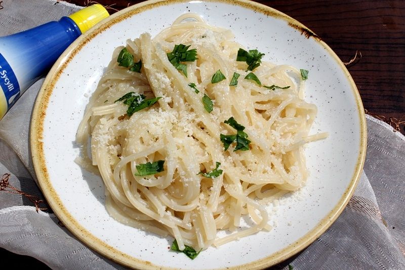 Spaghetti al limone Spaghetti al limone