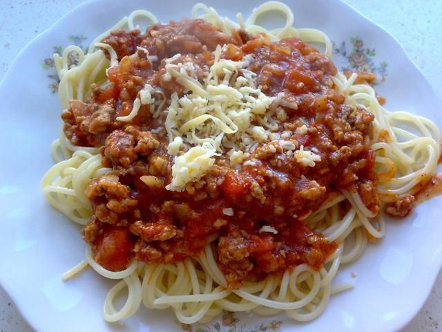 spaghetti bolognese spaghetti bolognese