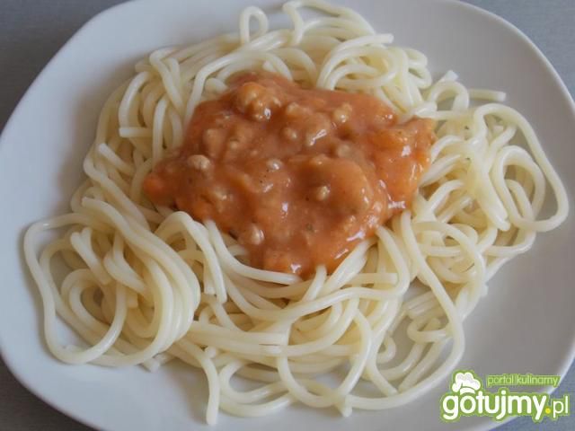 Spaghetti bolognese na szybki obiad Spaghetti bolognese na szybki obiad