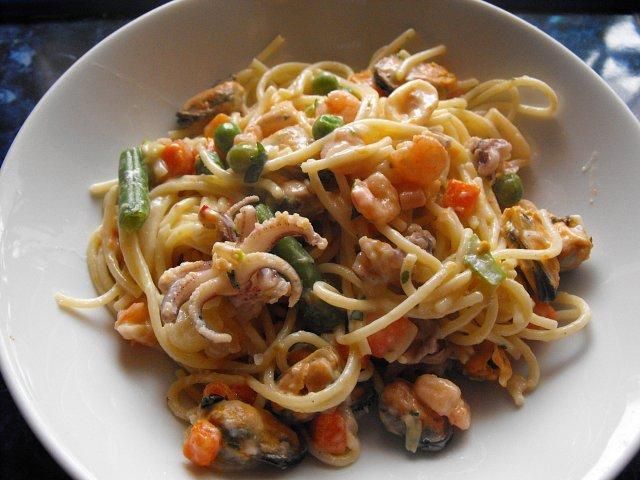 Spaghetti i owoce morza.....))) Spaghetti i owoce morza.....)))