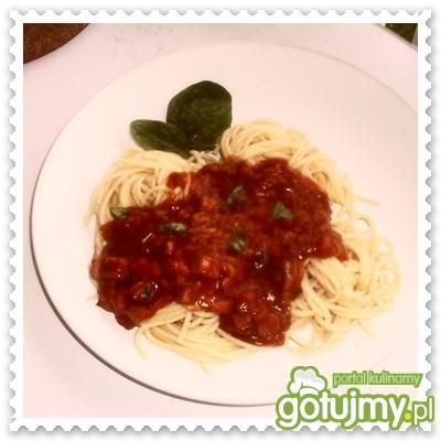 Spaghetti w sosie paprykowo-pomidorowym Spaghetti w sosie paprykowo-pomidorowym
