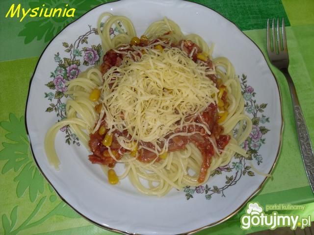 Spaghetti z autorskim sosem