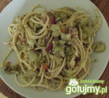 Spaghetti z białym sosem