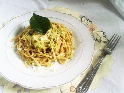 Spaghetti z brokułowym pesto Spaghetti z brokułowym pesto