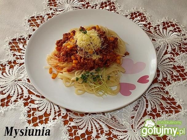 Spaghetti z dodatkiem kukurydzy Spaghetti z dodatkiem kukurydzy