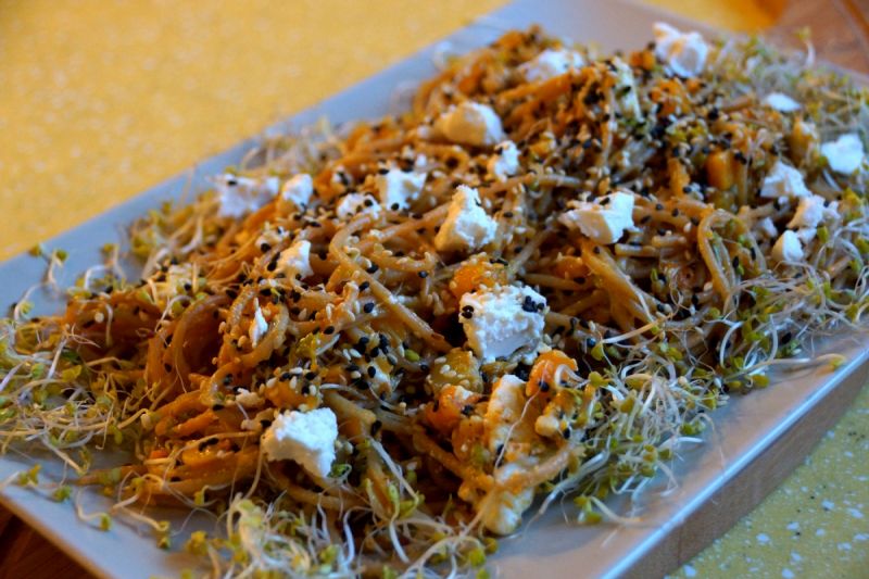 Spaghetti z dynią i sezamem Spaghetti z dynią i sezamem