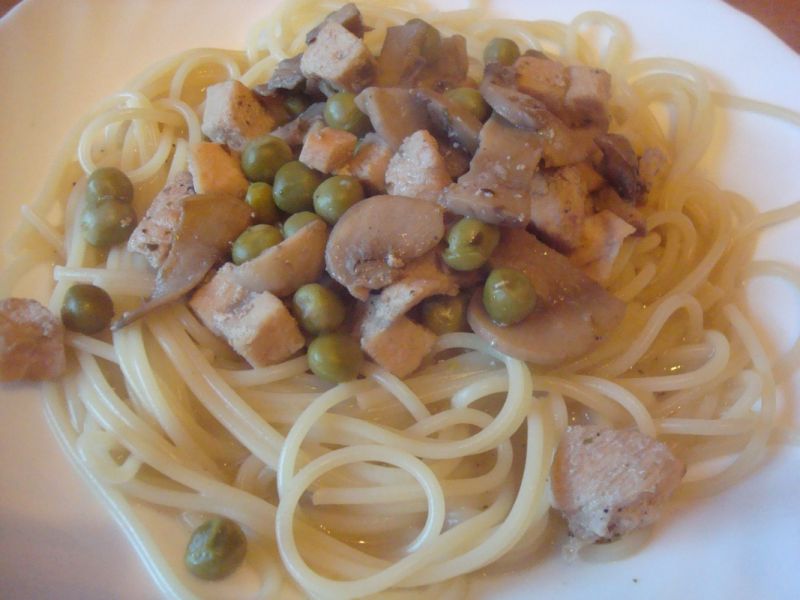 Spaghetti z groszkiem