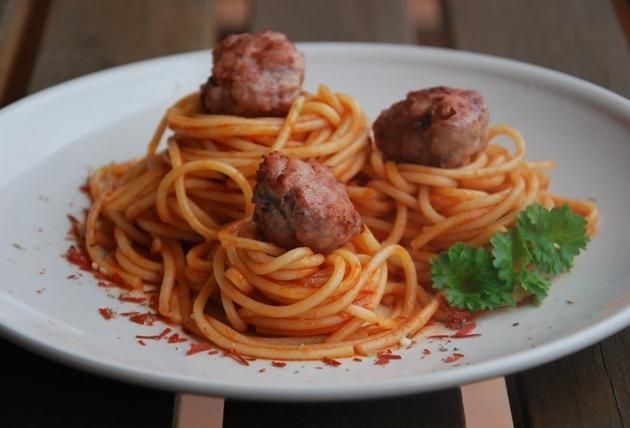 Spaghetti z klopsikami  Spaghetti z klopsikami