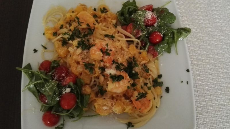 Spaghetti z krewetkami i dynią
