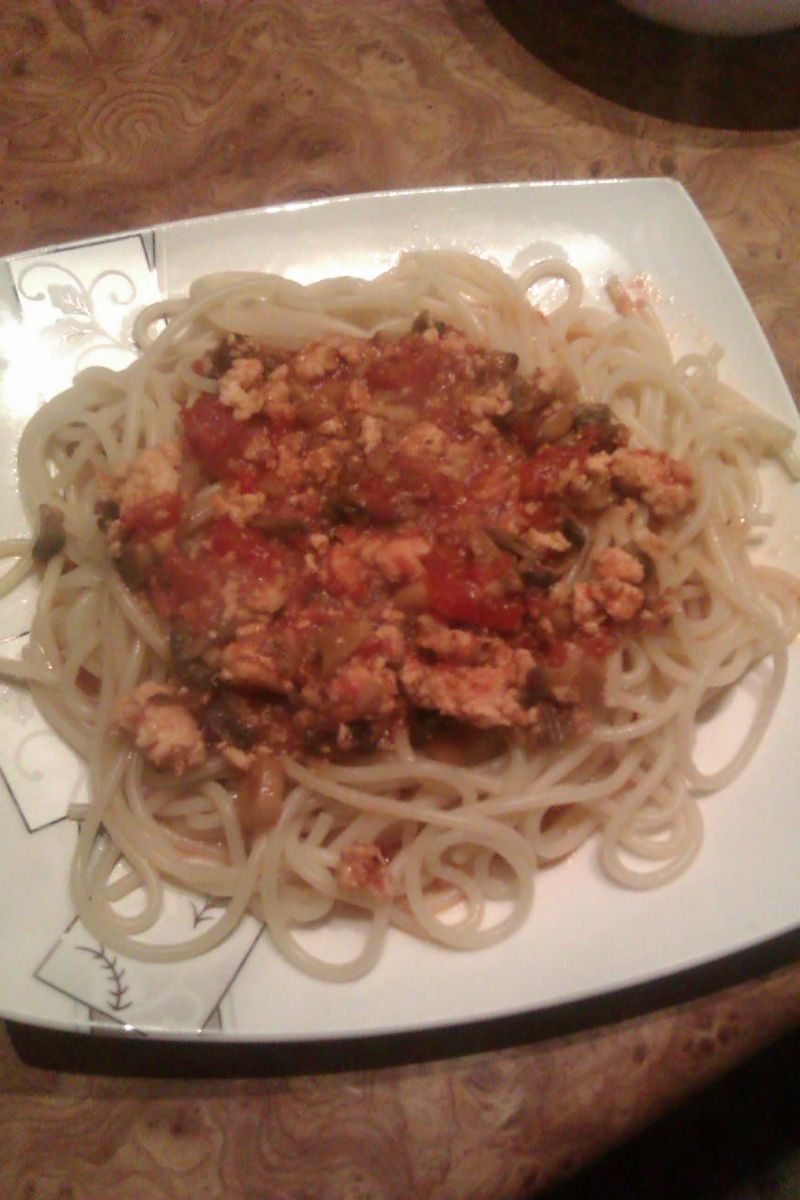 Spaghetti z mięsem drobiowym