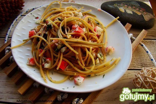 Spaghetti z paluszkami krabowymi  Spaghetti z paluszkami krabowymi