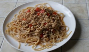 spaghetti z papryką spaghetti z papryką