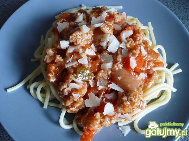 Spaghetti z papryką i parmezanem Spaghetti z papryką i parmezanem