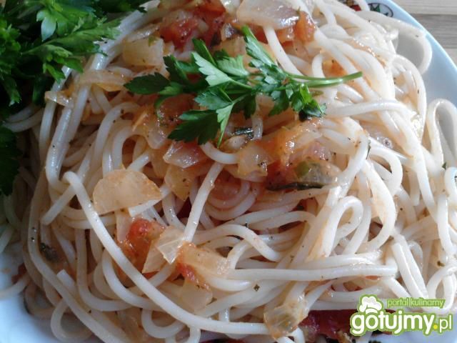 Spaghetti z pomidorami Zub3r'a Spaghetti z pomidorami Zub3r'a