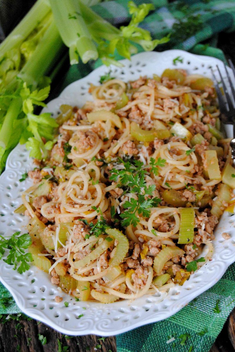 Spaghetti z selerem naciowym 
