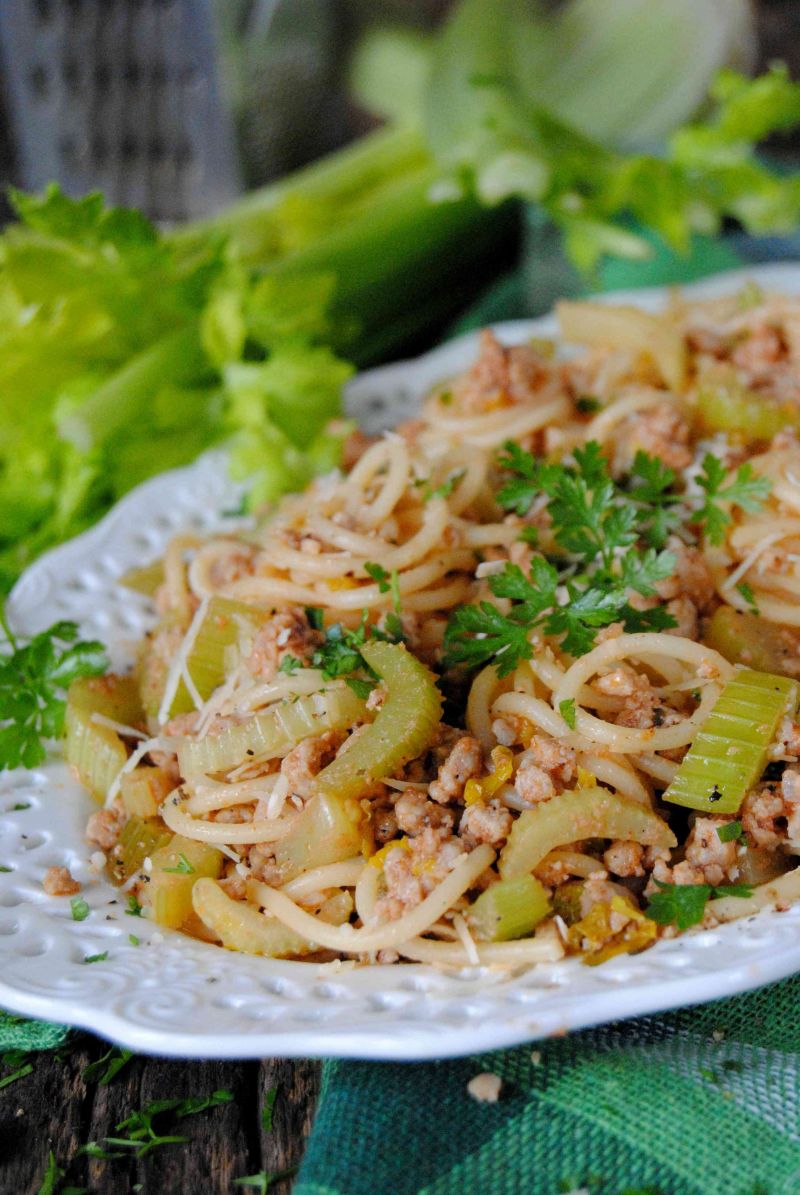 Spaghetti z selerem naciowym 