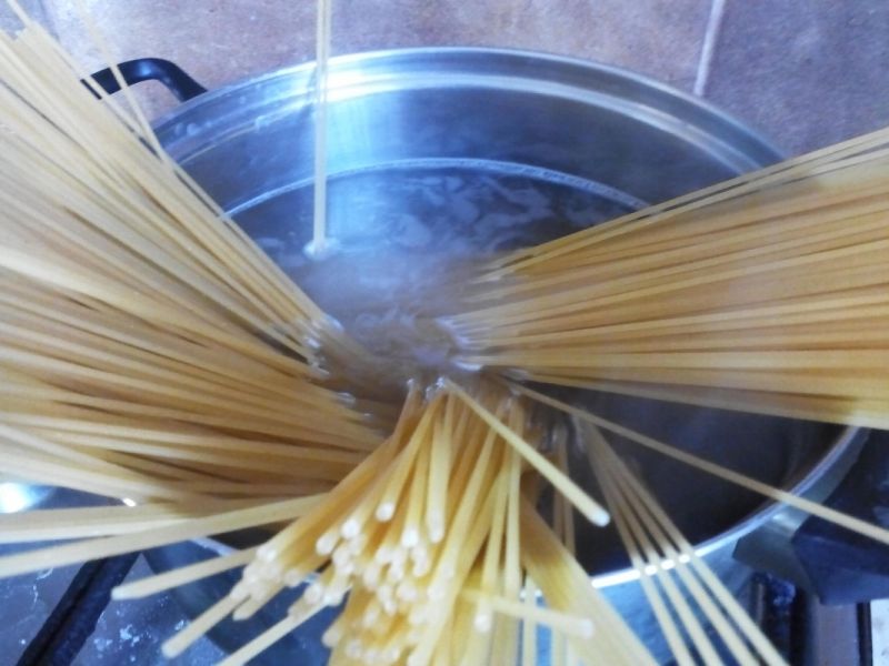 Spaghetti z sosem napoli