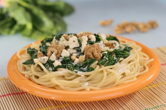 Spaghetti z sosem szpinakowym Hortex