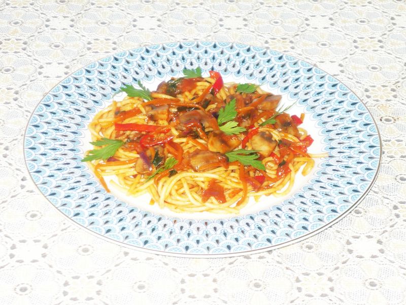 Spaghetti z warzywami