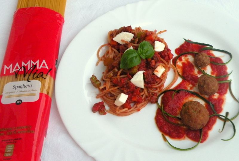 Spaghetti z wołowiną w czerwonym winie 