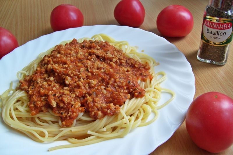 Spaghetti ze świeżych pomidorów