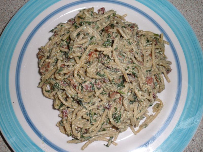 Spaghetti ze szpinakiem Spaghetti ze szpinakiem