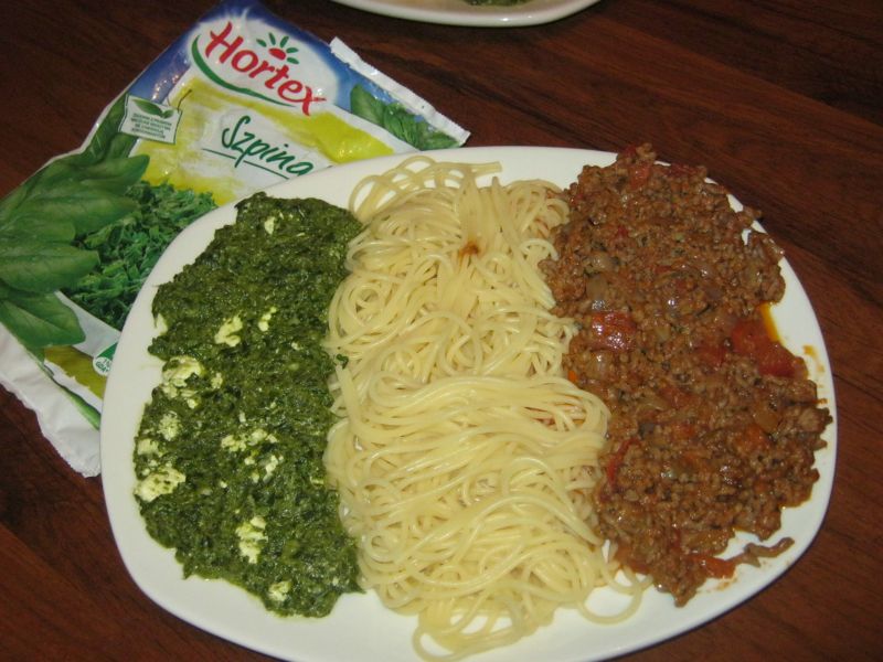 Spaghetti ze szpinakiem i wołowiną - Viva l’Italia Spaghetti ze szpinakiem i wołowiną - Viva l’Italia
