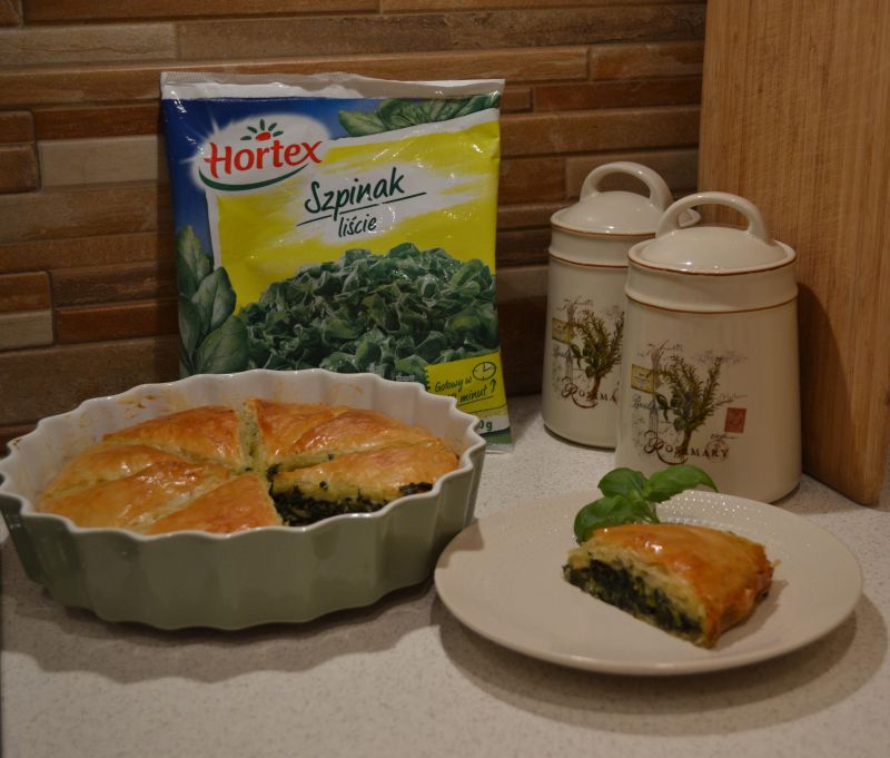 Spanakopita z imbirem i migdałami