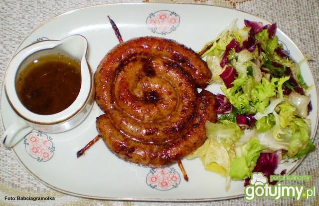 Spiralki z białej kiełbaski :