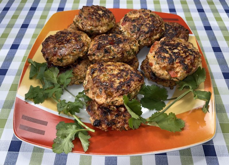 Śródziemnomorskie frykadelki drobiowe