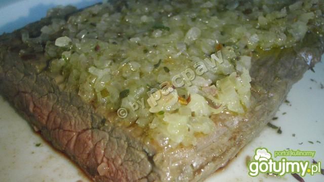 Stek wołowy z masłem szalotkowym