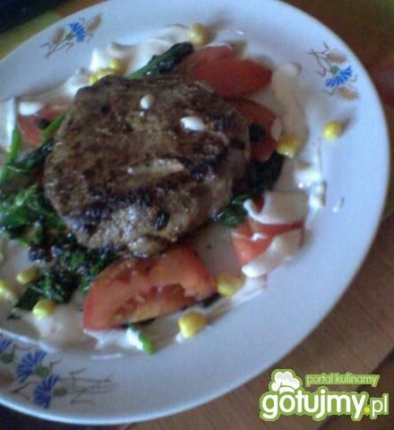Stek z polędwicy ze szpinakiem Stek z polędwicy ze szpinakiem
