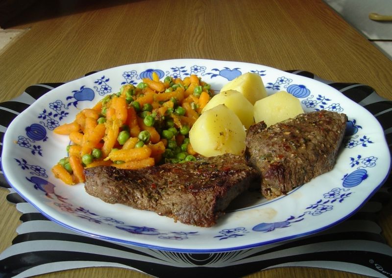 Steki z Polędwicy Wołowej w Ziołowe Steki z Polędwicy Wołowej w Ziołowe