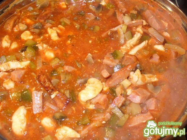 Strogonof drobiowy z kiełbaską