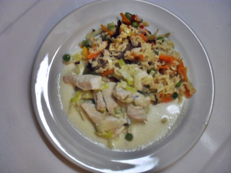 Strogonow z kurczaka i pora