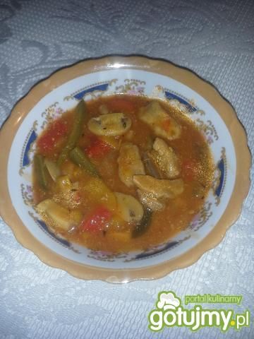 Strogonow z papryką i pieczarkami Strogonow z papryką i pieczarkami