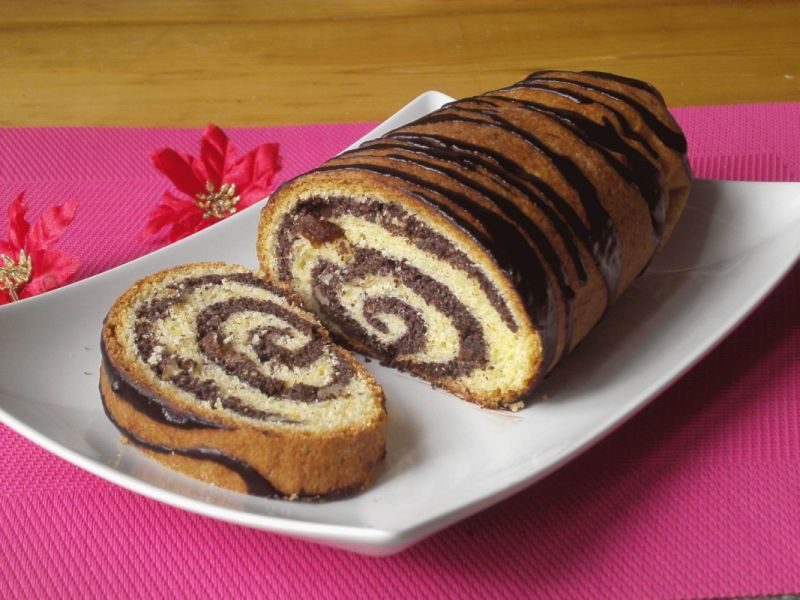 Strucla drożdżowa z makiem