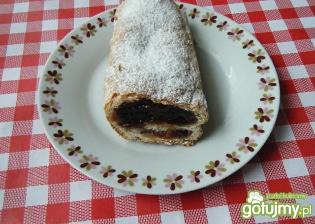 Strucla drożdżowa z marmoladą