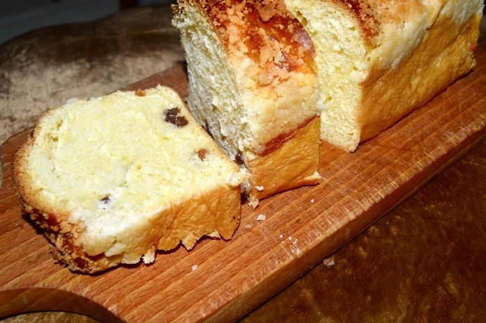 Strucla serowa z rodzynkami