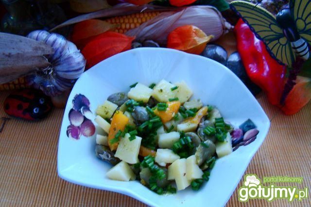 Super sałatka z bobu i ziemniaków 