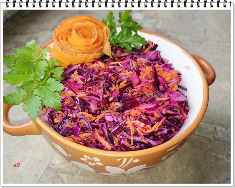 Surówka Eli z czerwonej kapusty Surówka Eli z czerwonej kapusty